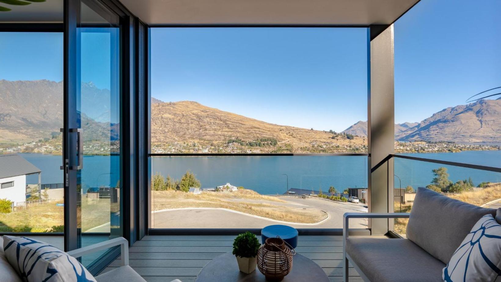 The Tiers- Hot Tub- Ac- Bbq- Free Parking Villa Queenstown Exteriör bild