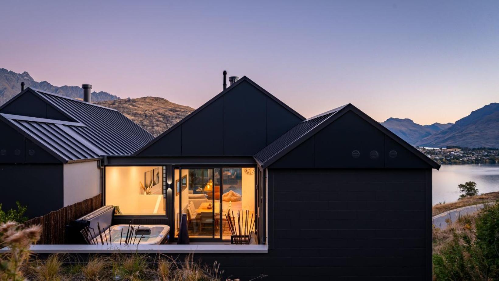 The Tiers- Hot Tub- Ac- Bbq- Free Parking Villa Queenstown Exteriör bild