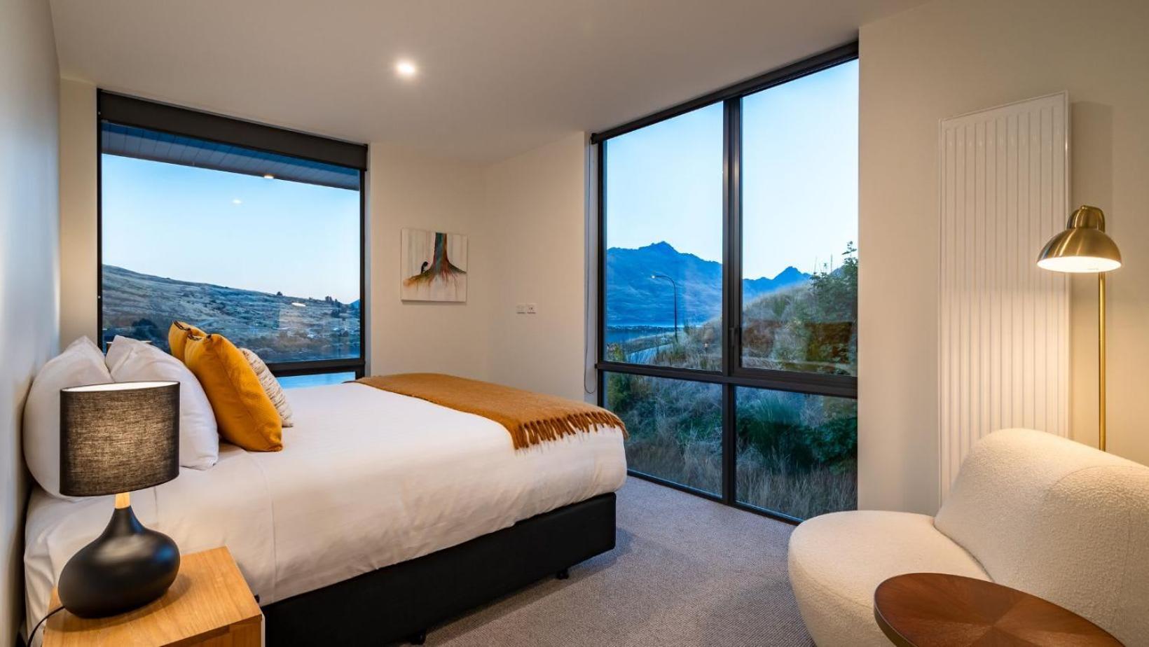 The Tiers- Hot Tub- Ac- Bbq- Free Parking Villa Queenstown Exteriör bild