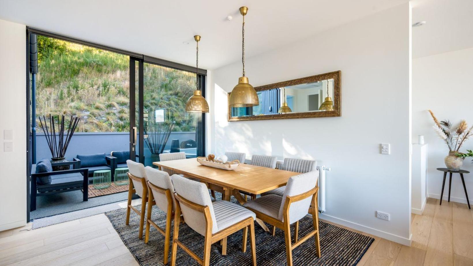 The Tiers- Hot Tub- Ac- Bbq- Free Parking Villa Queenstown Exteriör bild